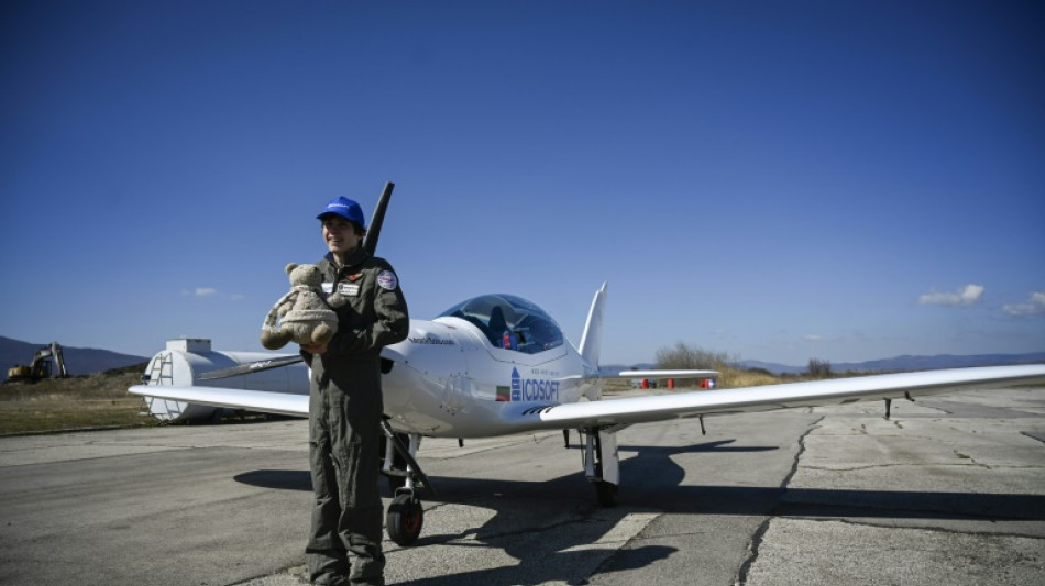 Un pilote d'ULM de 16 ans veut battre le record du tour du monde en solo