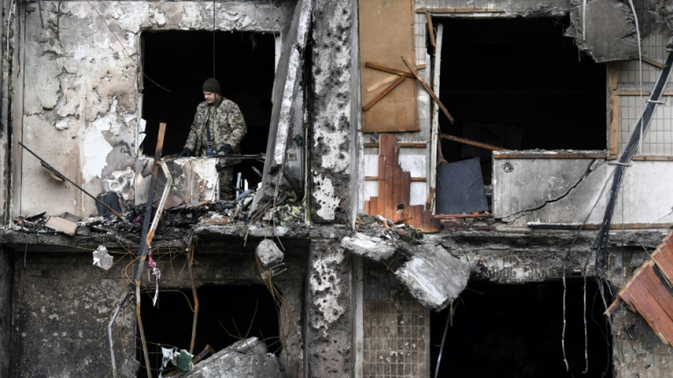 Kiew wird von Straßenkämpfen und Artilleriefeuer erschüttert