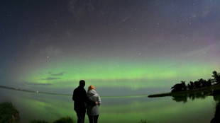 'Party atmosphere': Skygazers treated to another aurora show