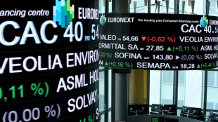 La Bourse de Londres repasse devant celle de Paris, plombée par les turbulences politiques