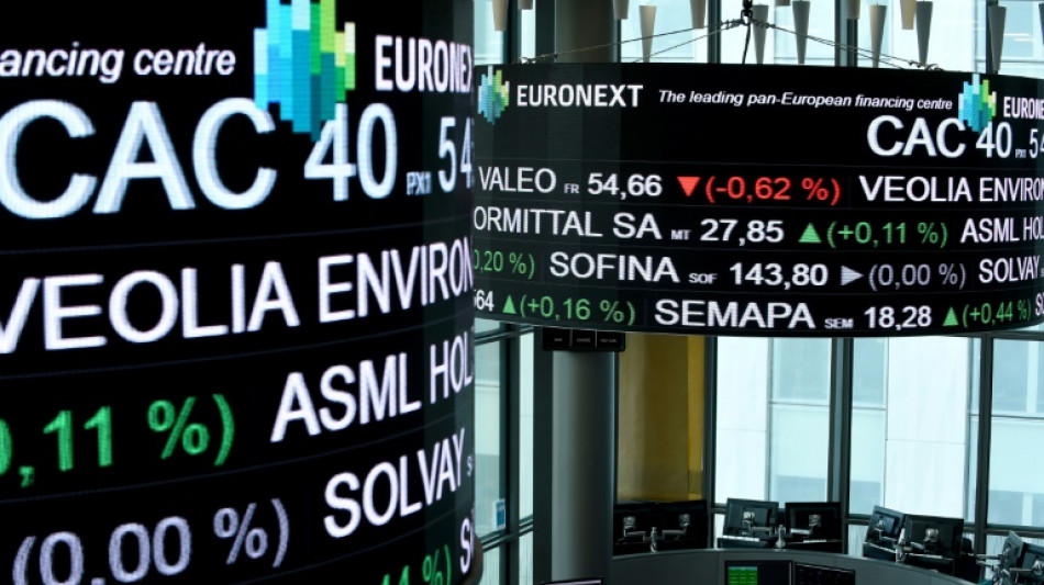 La Bourse de Paris en baisse modérée après des élections législatives sans majorité