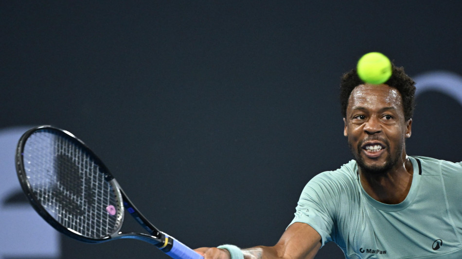 Australian Open: Monfils sorprende Perricard nel derby francese