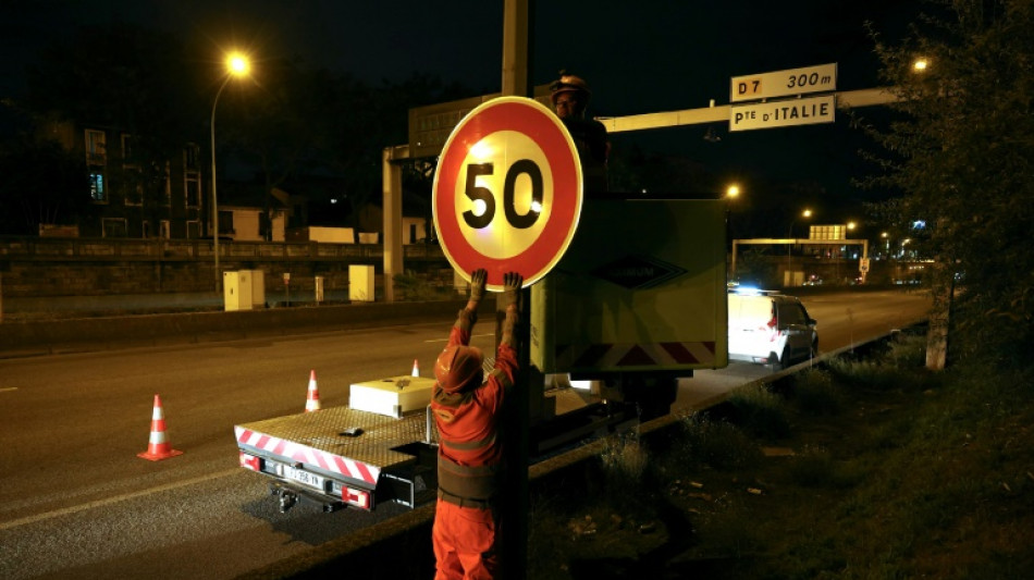 Le périphérique parisien passe progressivement à 50 km/h sur fond de polémique