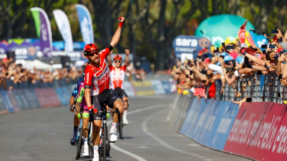 Belgian De Gendt rolls back the years with Giro stage eight win