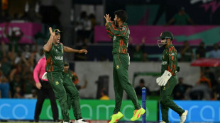 Sri Lanka struggle to 124-9 against Rishad's spin