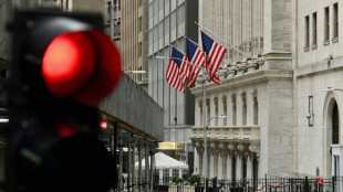 Wall Street termine en baisse, faute de moteur dans un marché peu fréquenté