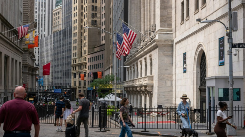 Wall Street termine en hausse, aidée par une chasse aux bonnes affaires