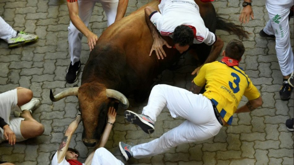 Espagne: trois personnes encornées par des taureaux lors des fêtes de la San Fermin