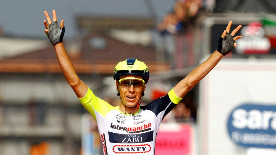 Hirt wins stage 16 of Giro, Carapaz retains lead