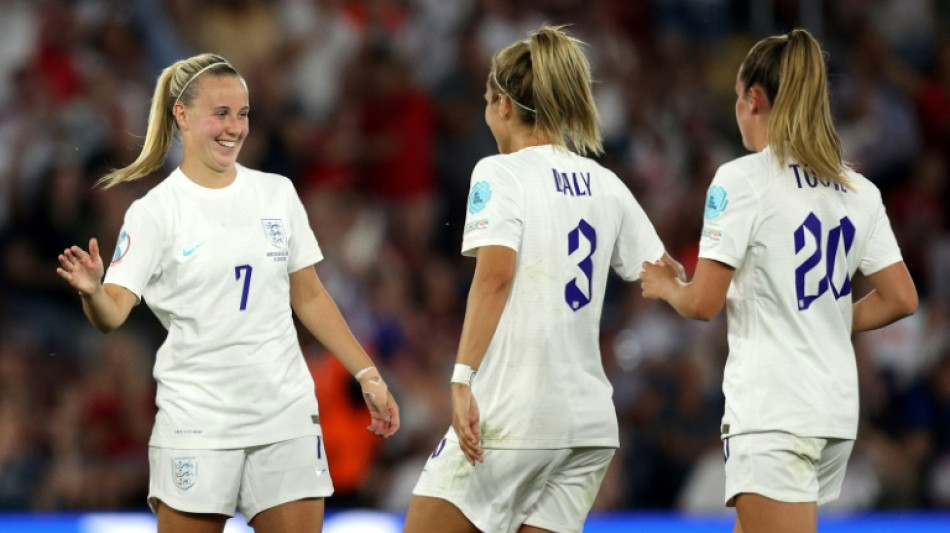 Inglaterra golea 5-0 a Irlanda del Norte, Austria elimina a Noruega en Eurocopa femenina