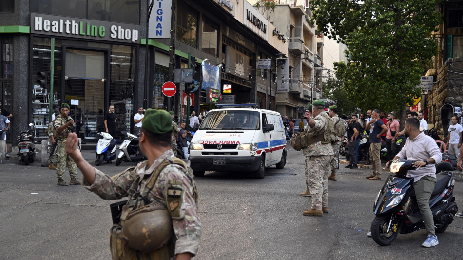 Esplodono walkie talkie in roccaforte Hezbollah a Beirut