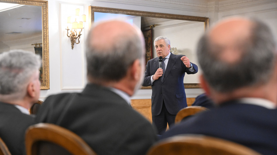 Tajani, 'in Ue nessun accordo con la Lega finché è con Id'