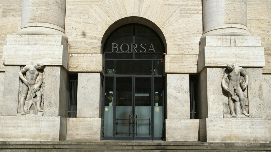 Borsa: Milano chiude in calo dello 0,64%