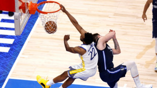 Warriors on brink as Curry, Wiggins sink Mavs 