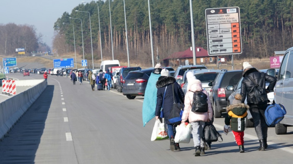 Polonia afirma que 100.000 ucranianos llegaron a su territorio desde el ataque ruso
