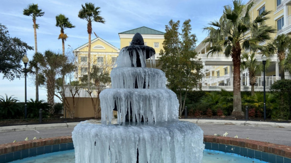 Heftiger arktischer Wintersturm in USA hält an Weihnachten an