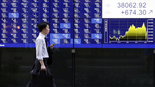 Borsa: Tokyo, apertura in lieve rialzo (+0,27%)