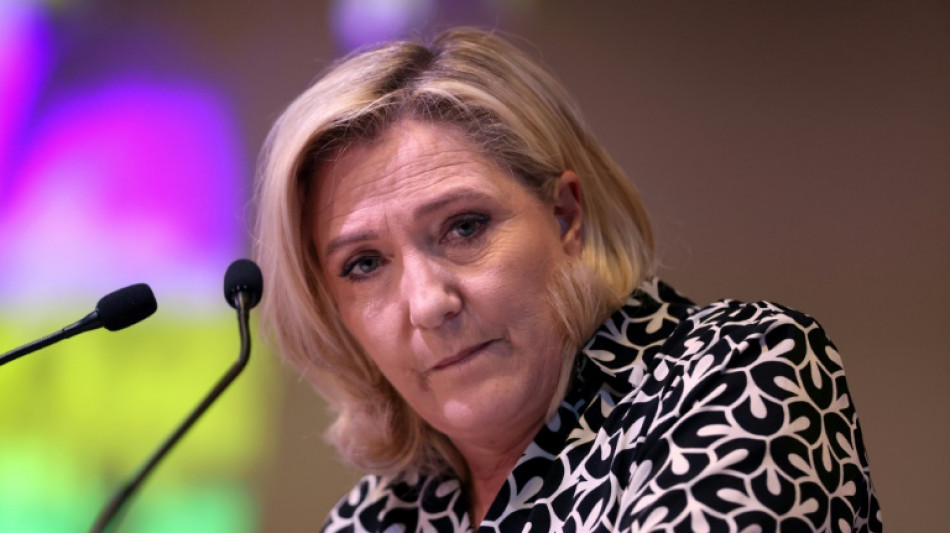 Présidentielle: Marine Le Pen assume de marginaliser les journalistes de Quotidien
